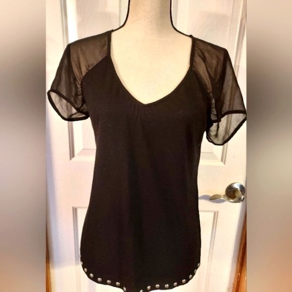 A.n.a A New Approach Black Short Sleeve Top Blouse Size PM. - Picture 1 of 4